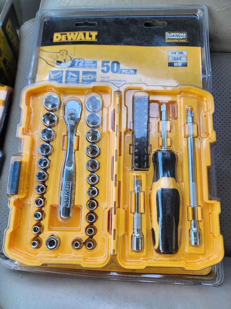 DEWALT SOCKET SET ,BRAND NEW, FIRM