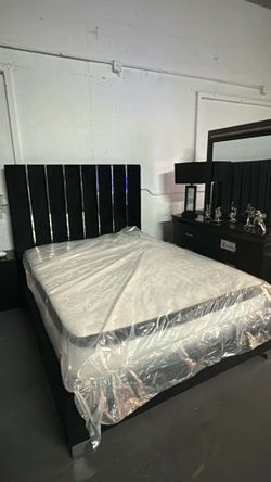 Cama Queen