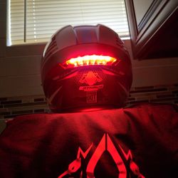 Motorcycle Full Face Helmet with LED Spoiler lights rechargeable, with Modular System Flip-Up Dual Visor Motorcycle Full Face Helmet with LED Spoiler 