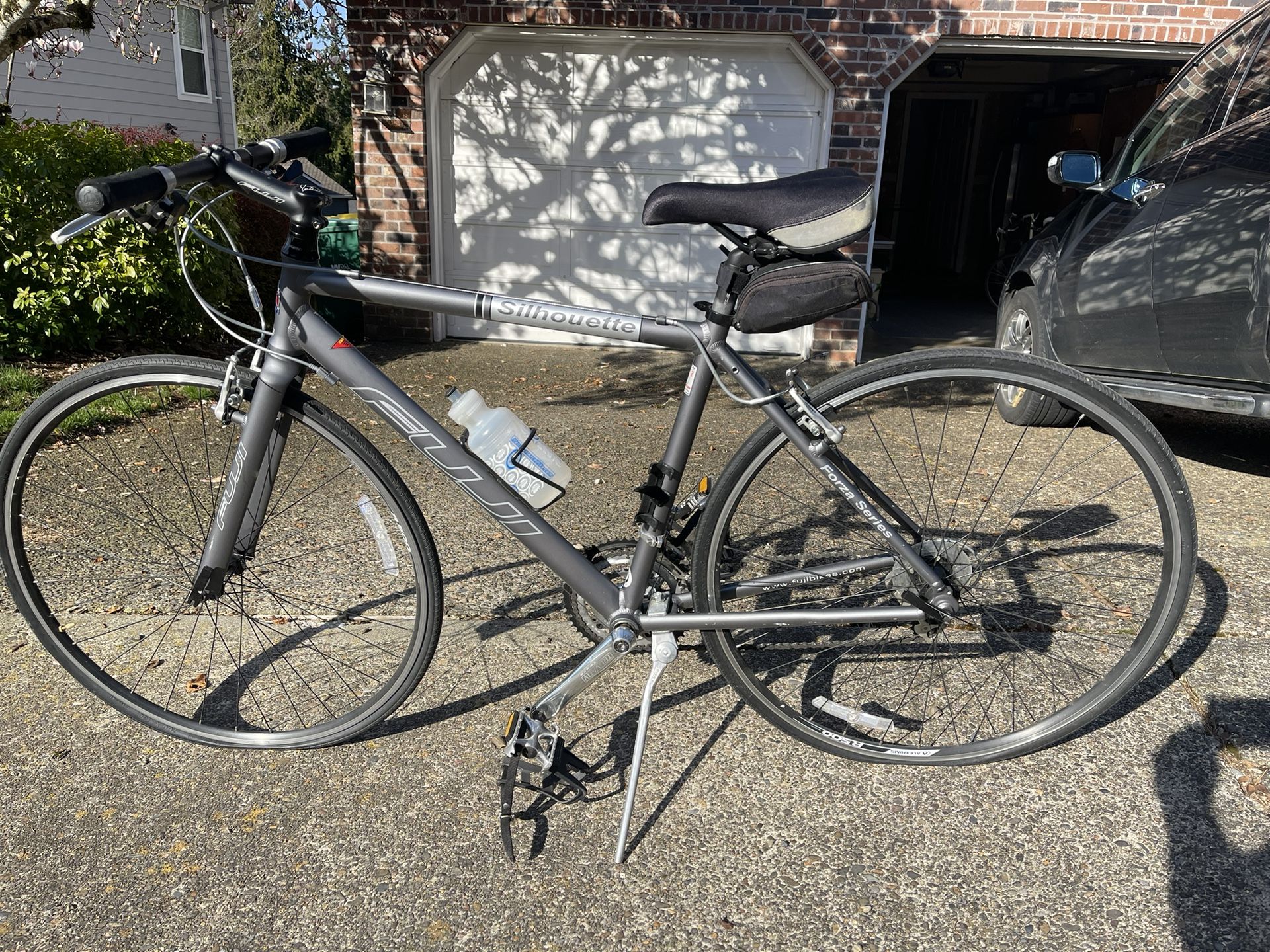Fuji silhouette road bike sale
