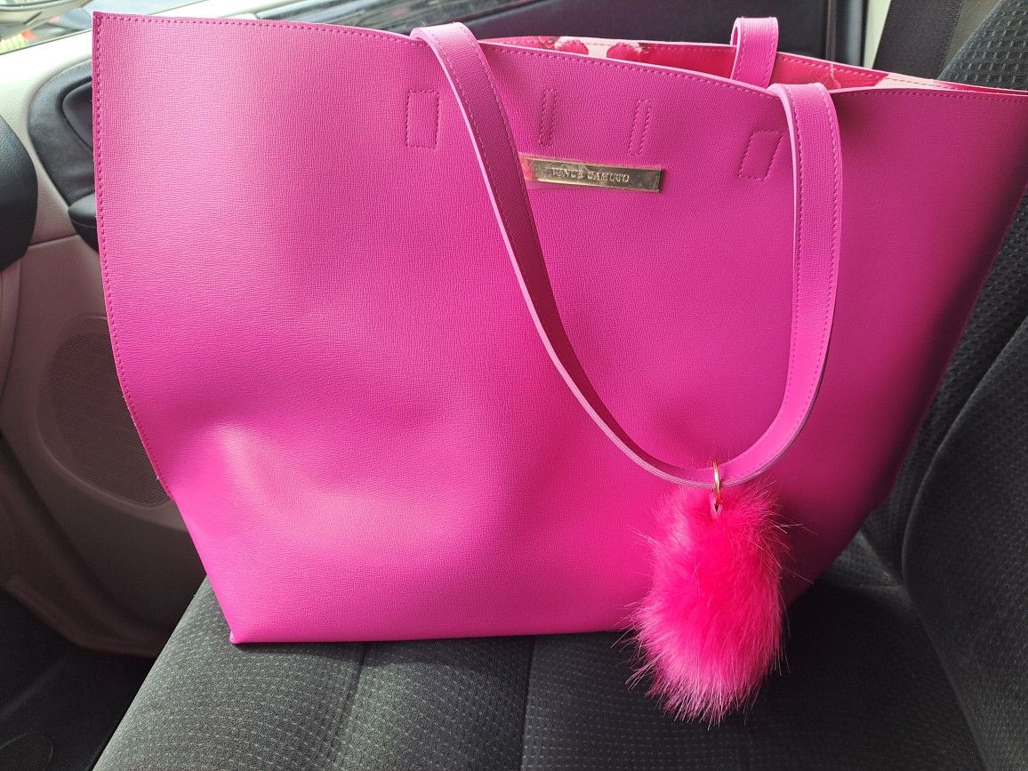 Vince Camuto Beautiful Bag!!