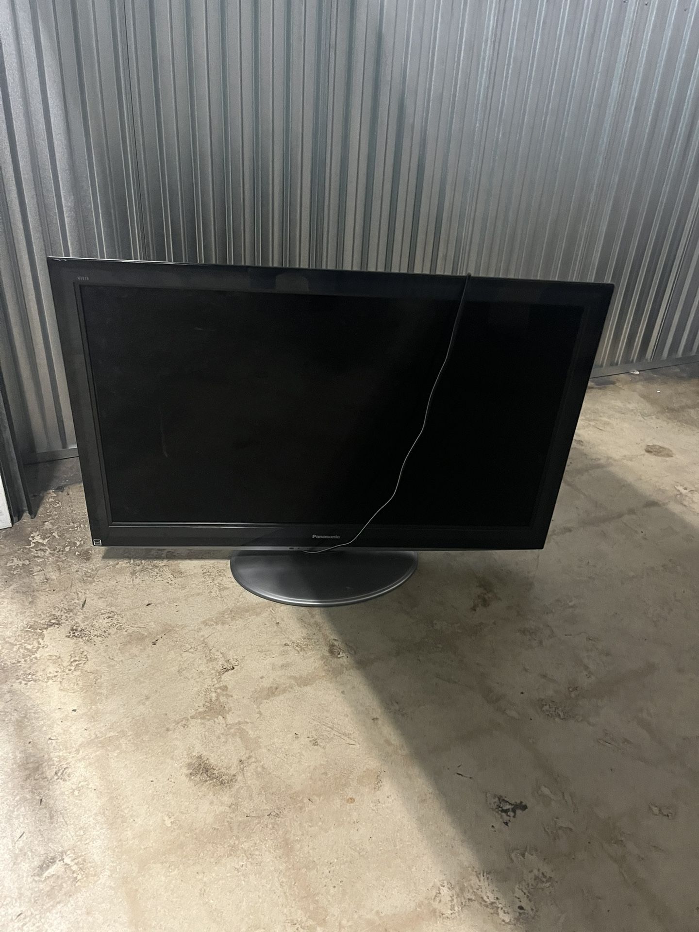 Televisor Panasonic LCD – Buen estado / Panasonic LCD TV