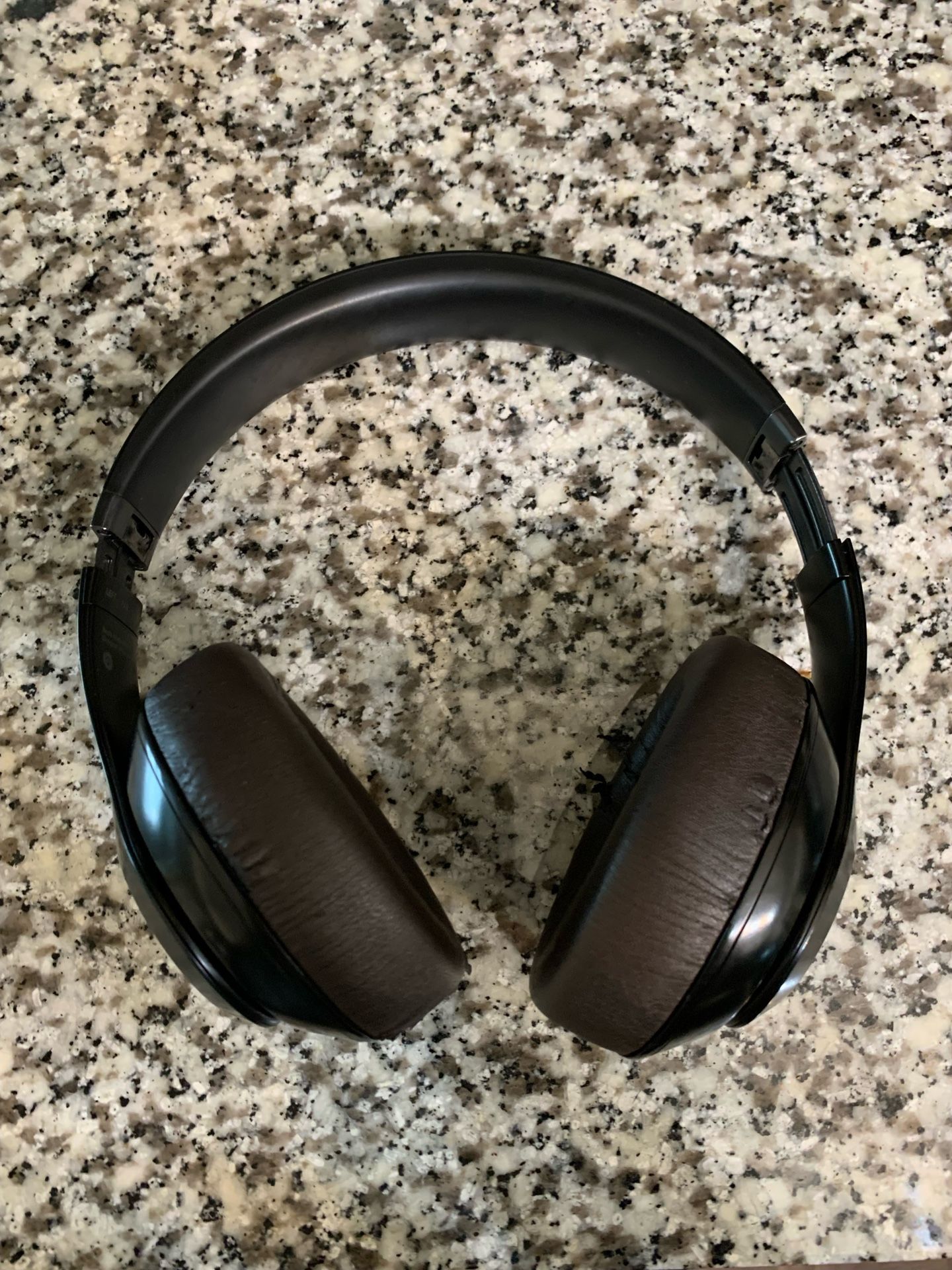 Beats Studio pros
