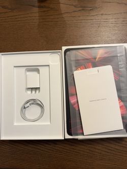 Apple iPad Pro M1 11inch Box and Charger Only