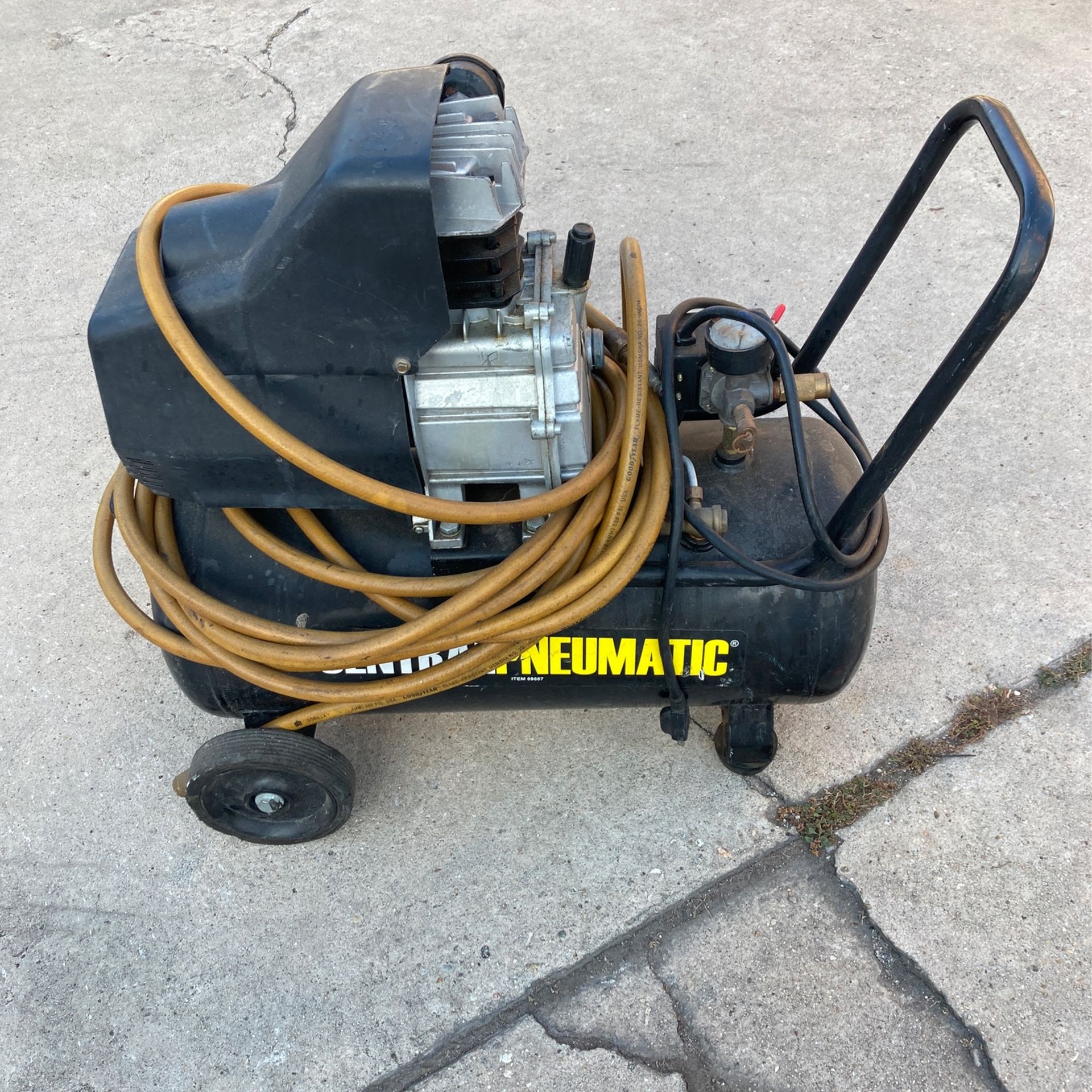 10 gallon 2.5 HP 125 PSI Oil Lube Air Compressor 10 gallon 2.5 HP 125 PSI Oil Lube Air Compressor