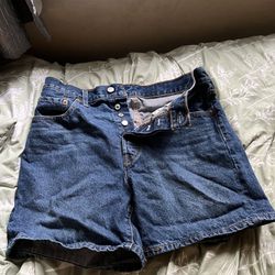 LEVI’S 501 Buttonfly Mid Short SIZE 31 