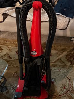 Feather life cyclonic vacuum