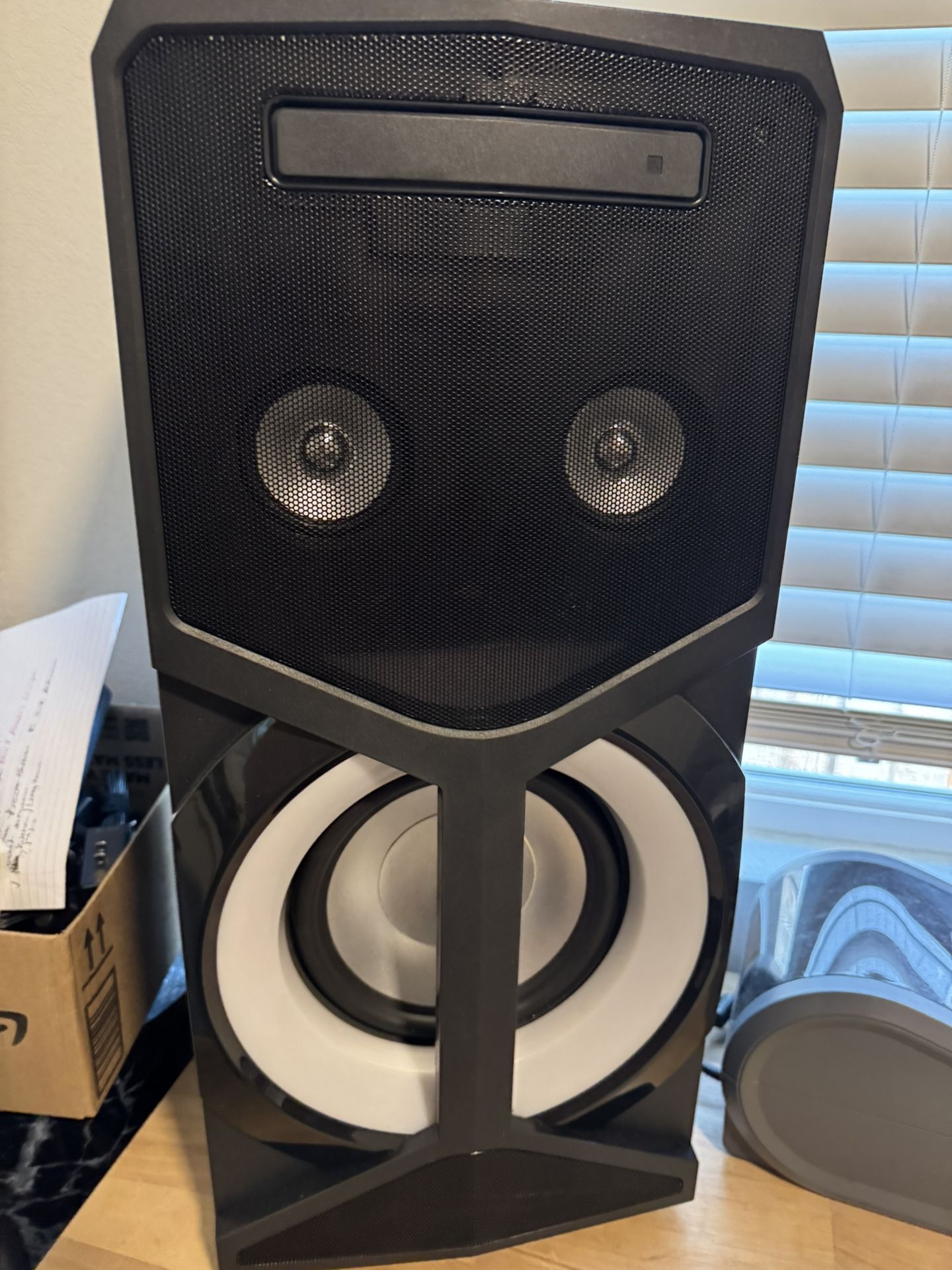 Pyle Party Speaker - CD/DVD/Aux/Bluetooth