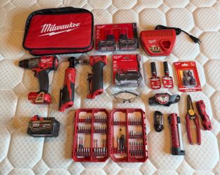 Milwaukee Tool Set