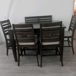 Dining Table Set $350