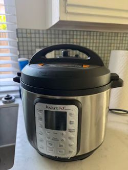 Instant Pot Duo Plus 6 Quart 9-in-1 Multi Cooker