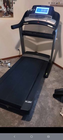 NORDICTRACK COMMERCIAL 2450 TREADMILL ( LIKE NEW & DELIVERY AVAILABLE TODAY)