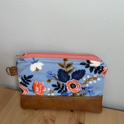 Southern PurseSuits Coin Change Purse Wallet Floral Faux Leather Blue Coral