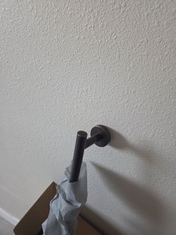 Towel bar holder