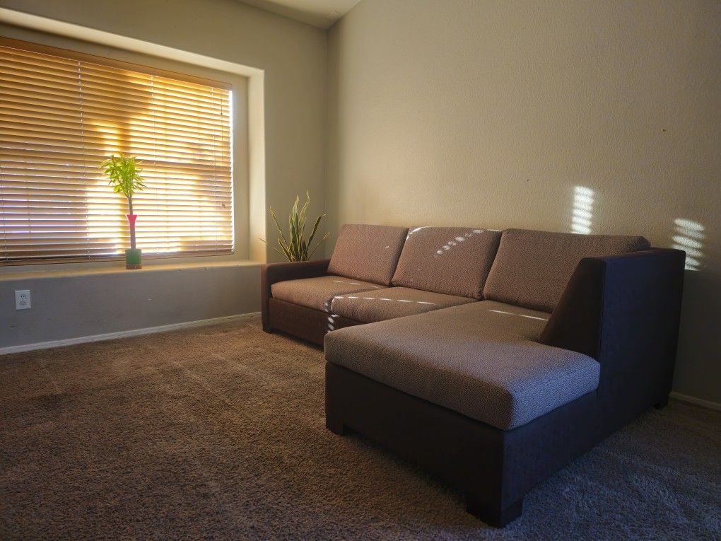 Modern couch w/ Bed