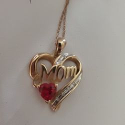 Real Gold Never Worn Mom Necklace 