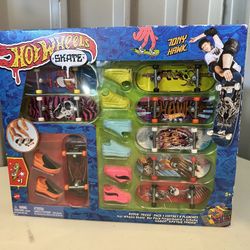 Hot Wheels Skate Tony Hawk Rippin' Tricks Pack - Skateboard Set