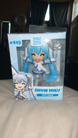 Offical You-Tooz snow miku vinyl figure
