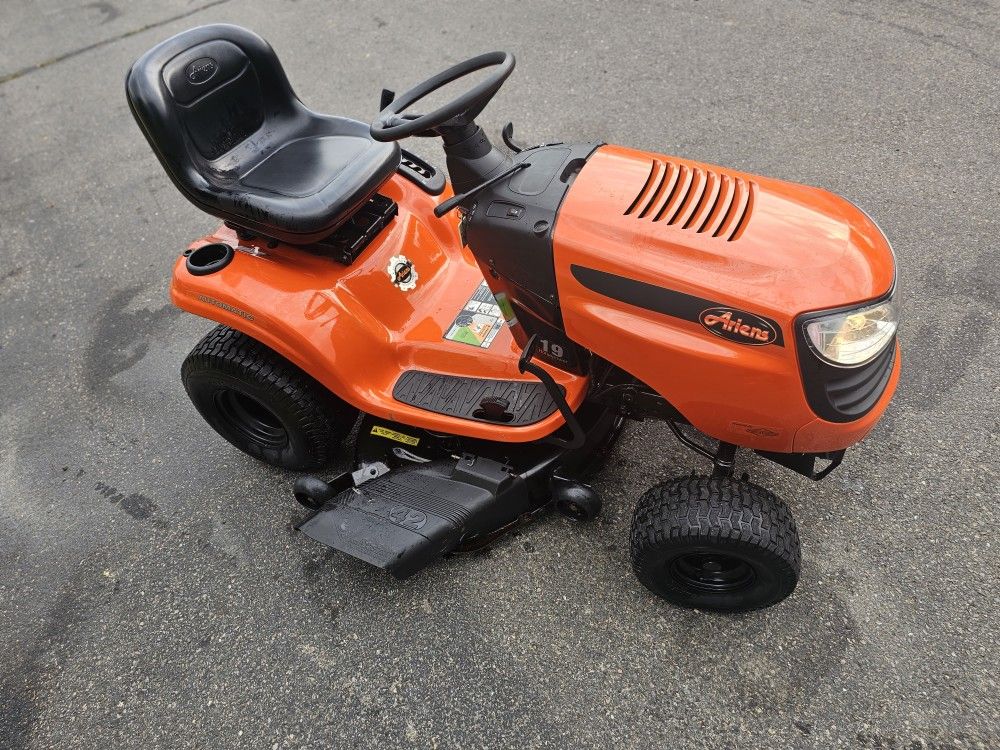 2014 ariens discount riding lawn mower