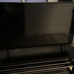 Samsung UHD 7 Series- (7100) 43” SMART TV