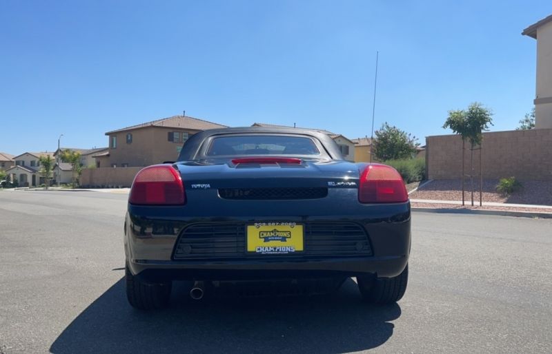 2002 Toyota MR2 Spyder