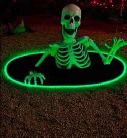 Brand new Large 3ft  Halloween Skeleton groundbreaker  still sealed in box