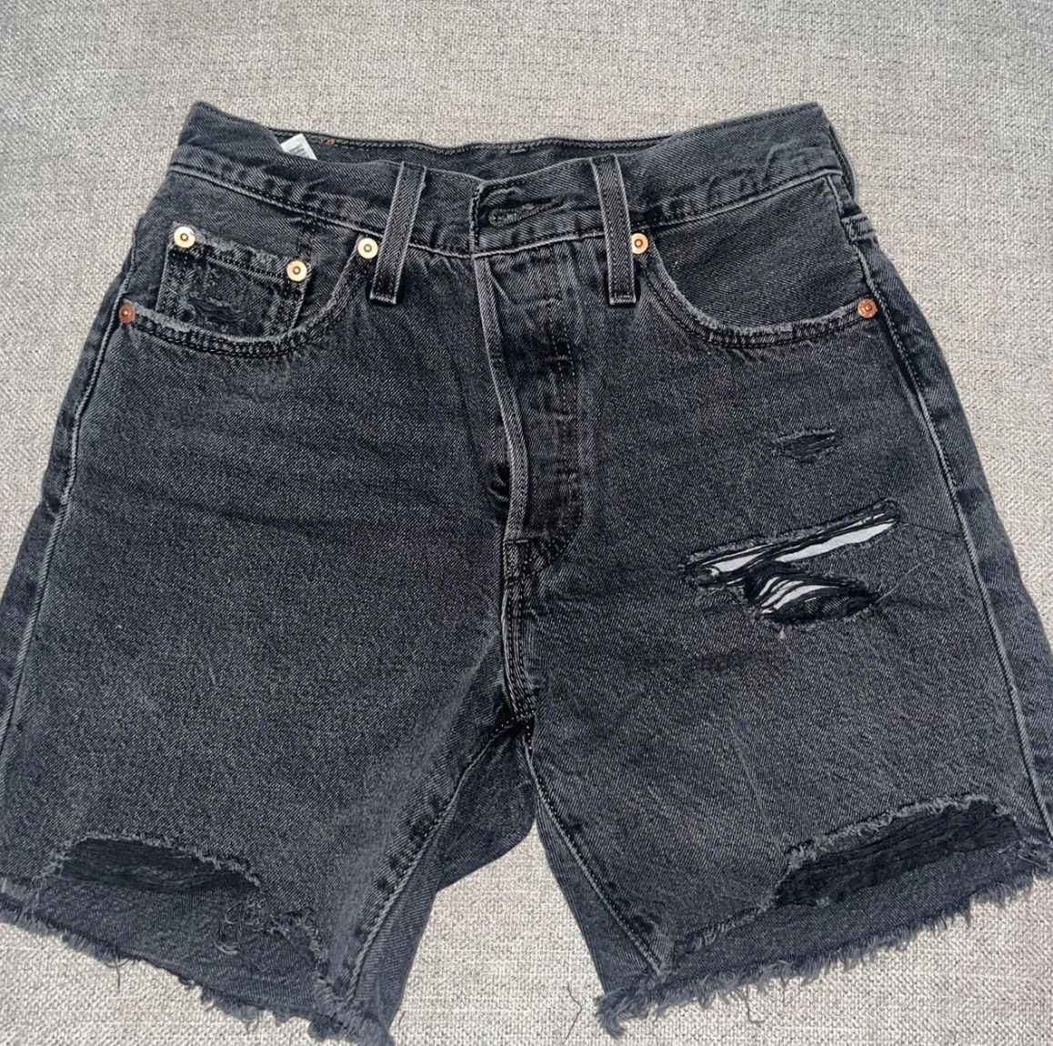 Black Levi’s 501 Size 25