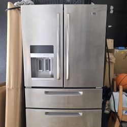 MAYTAG REFRIGERATOR 