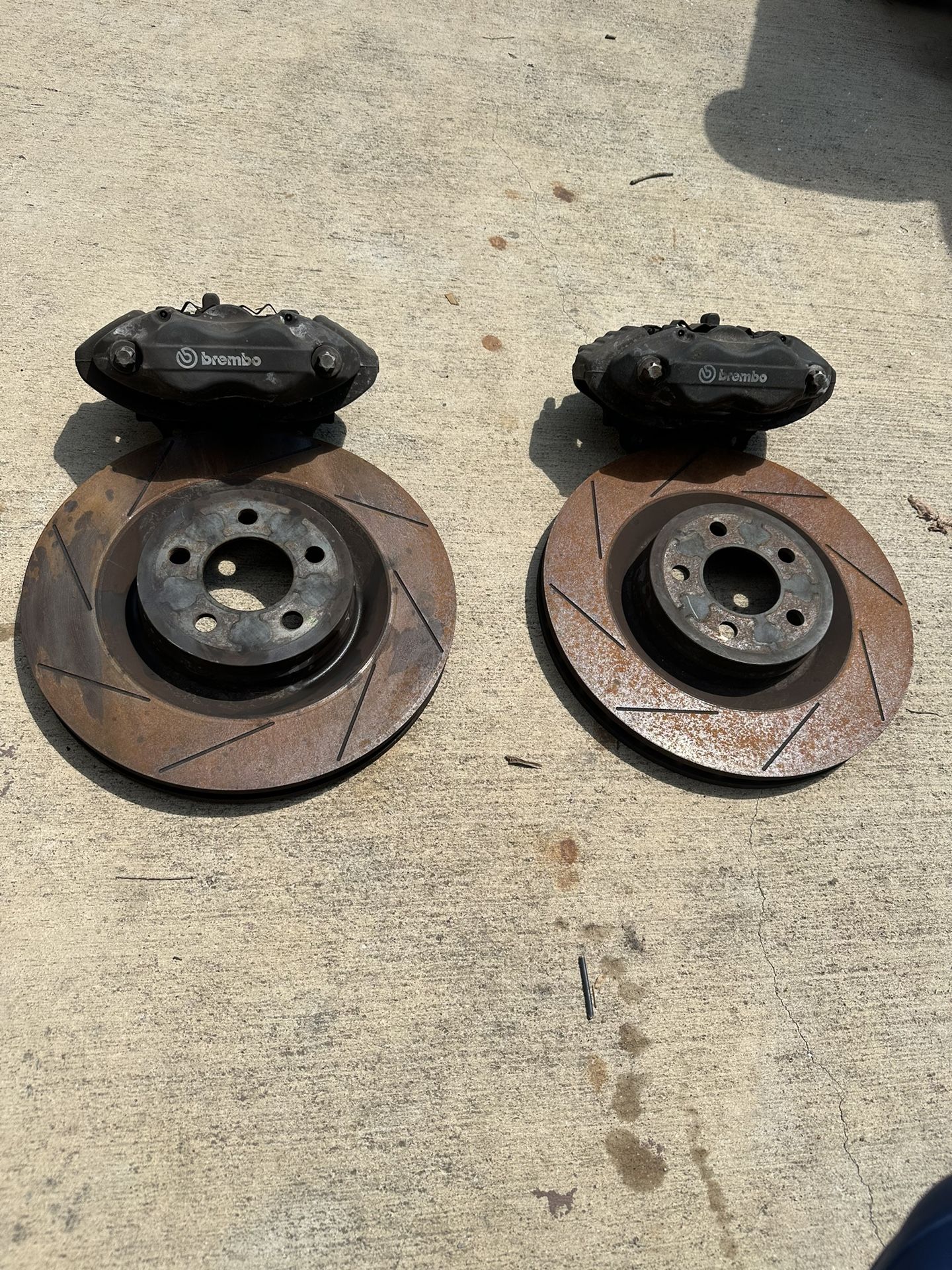 Dodge Brembo Calipers And Rotors