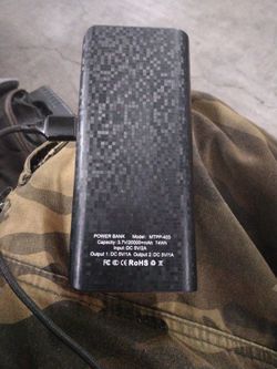20,000 + mAh Portable Battery Bank/Charger like New