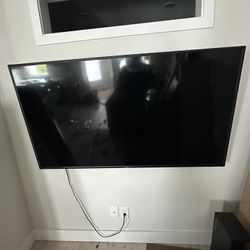 65” Vizio 4K Smart TV with Roku – Great Condition!