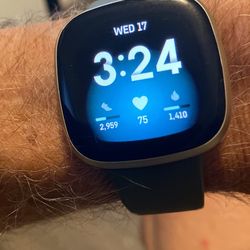 Fitbit Versa 3