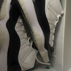 Size 13 jordan 11 DMP