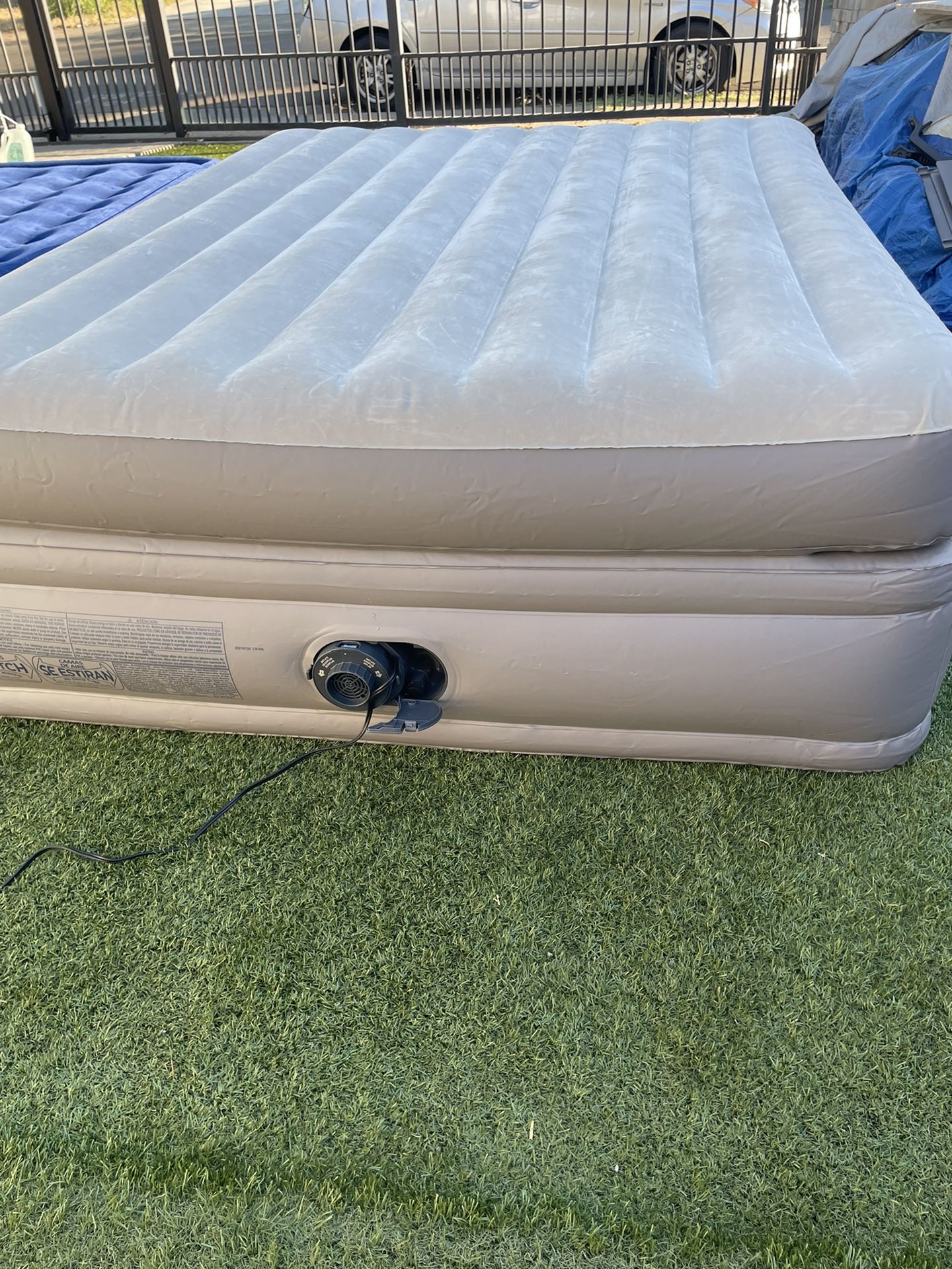 Air Mattress 