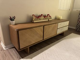 Casterly Media Center