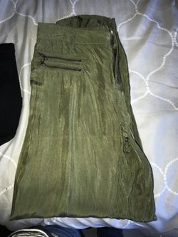 Guess green joggers