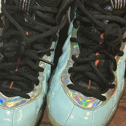 Nike Posite Size 4 Youth