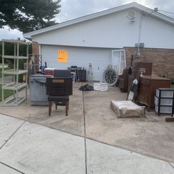 Free Stuff - Lots Left 