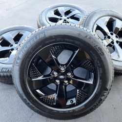 18" Range Rover Velar/Evoque Wheels And Tires