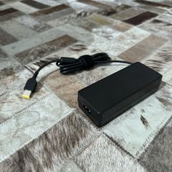 Lenovo ThinkPad 90W AC Adapter for X1 Carbon - US/Can/LA - 90 W