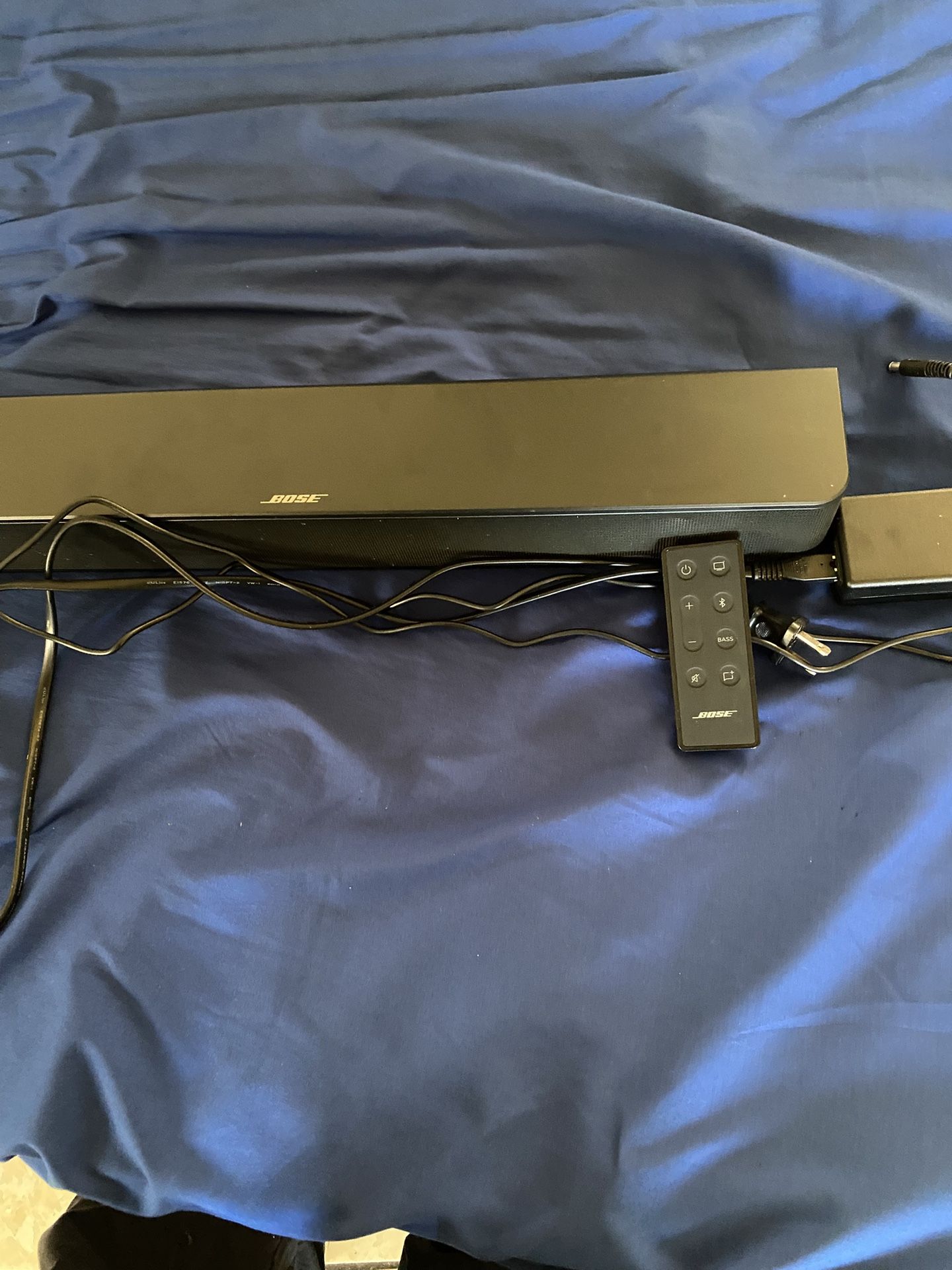 (need Gone ) Bose Sound Bar With Remote Pick Up Or Meetup Only 