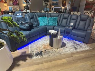 Seccional reclinable eléctrico Bluetooth bocinas luz LED y luz de lectura
