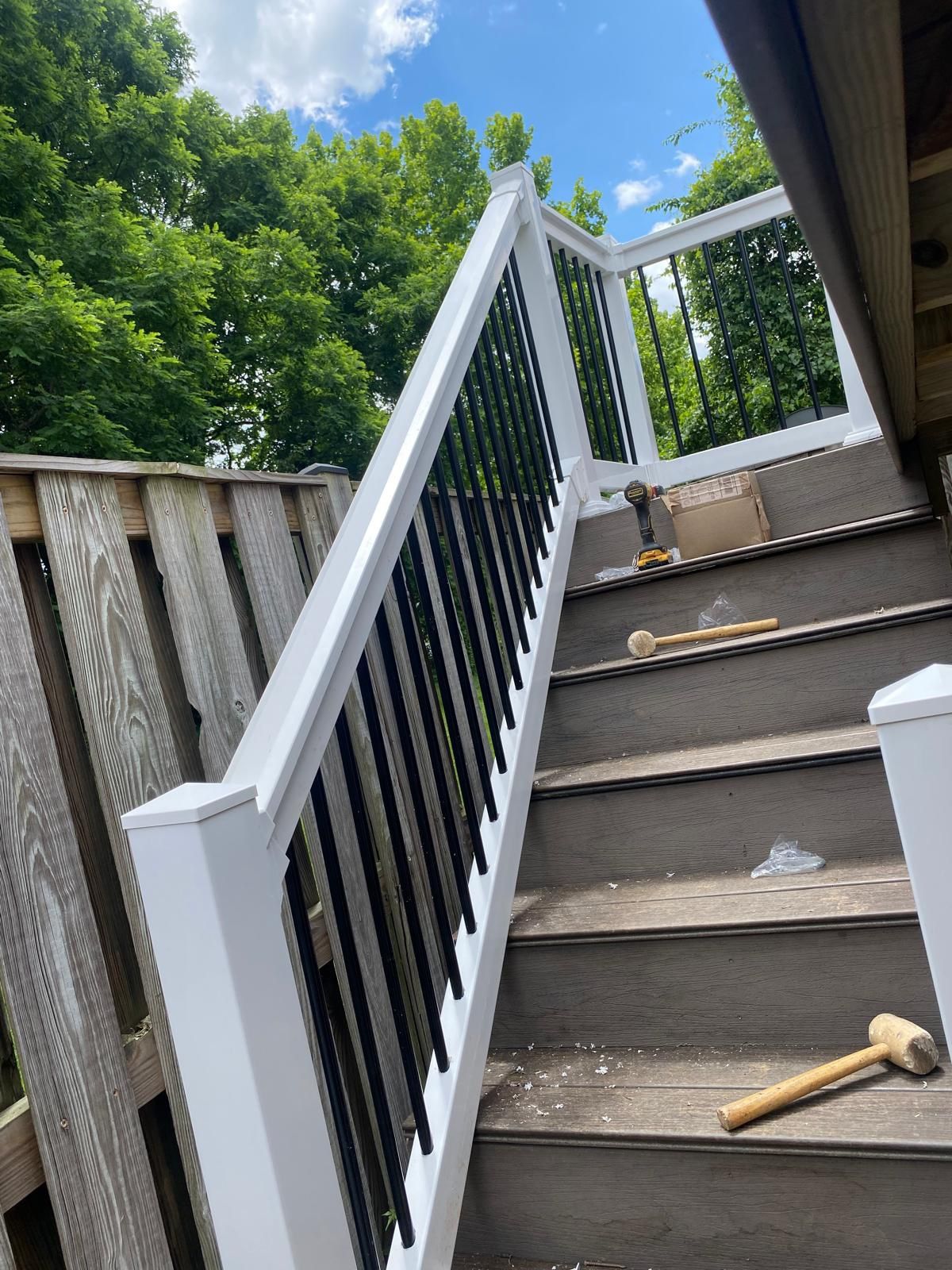 Fence Vinyl Or Wood