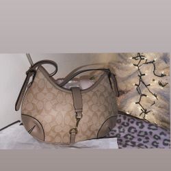 Coach Shoulder Purse 