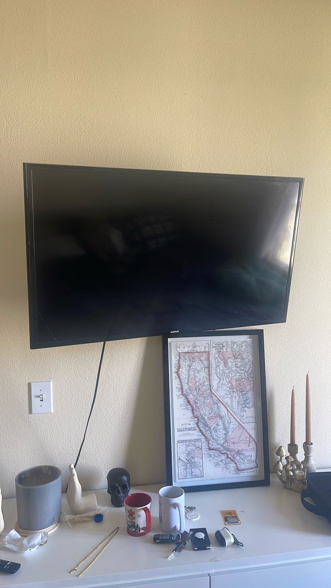Phillips 42” Smart Tv With Wall Mount And Amazon Fire Tv Stick 4K