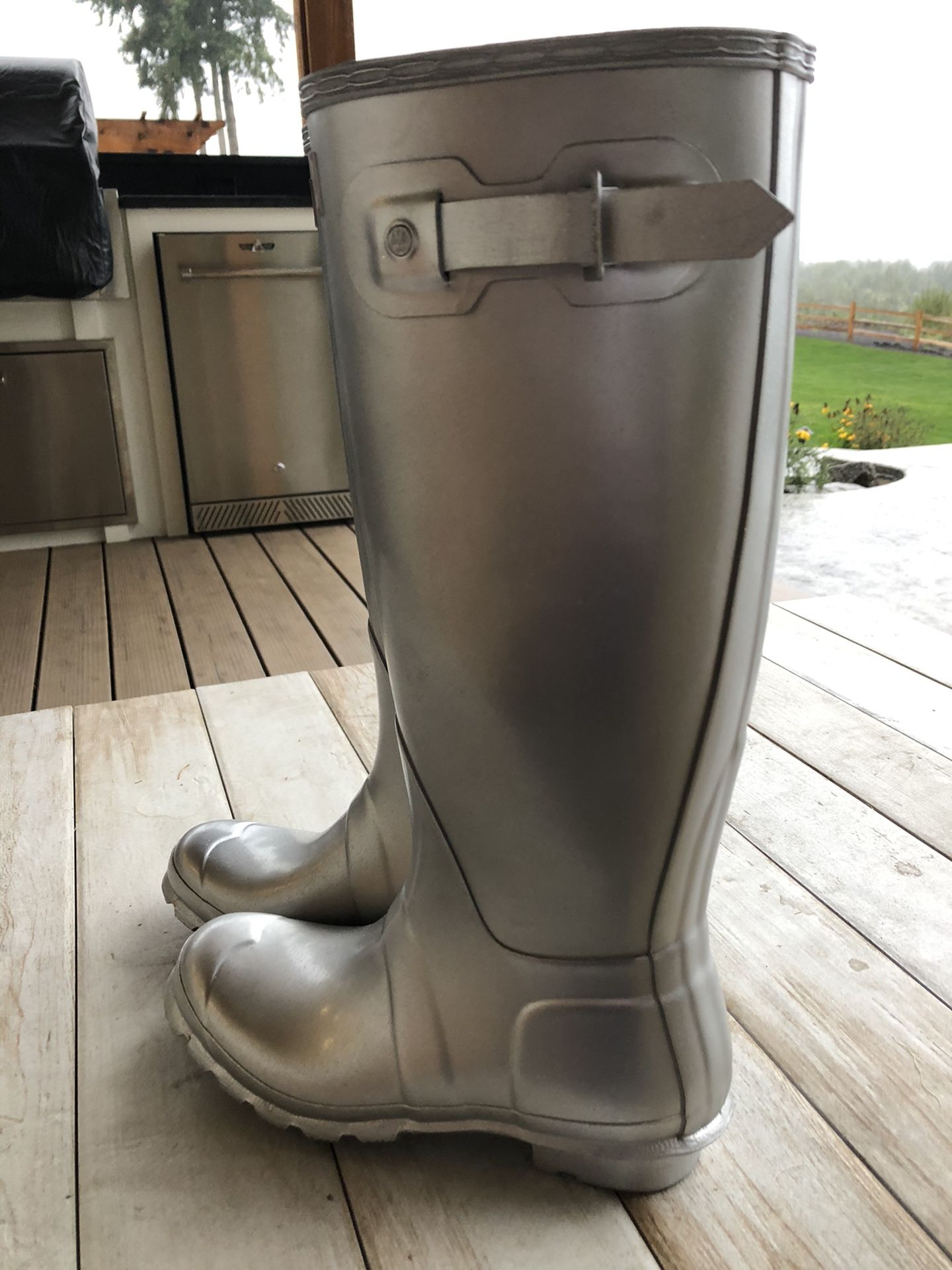 Hunter Rain Boots 7 Sparkly Silver New