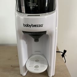 Baby Brezza Formula Pro