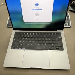 MacBook Pro 14” 2023 M2 Pro Series 