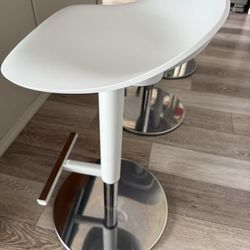 Janinge Bar Stool Gray Color High Chair 
