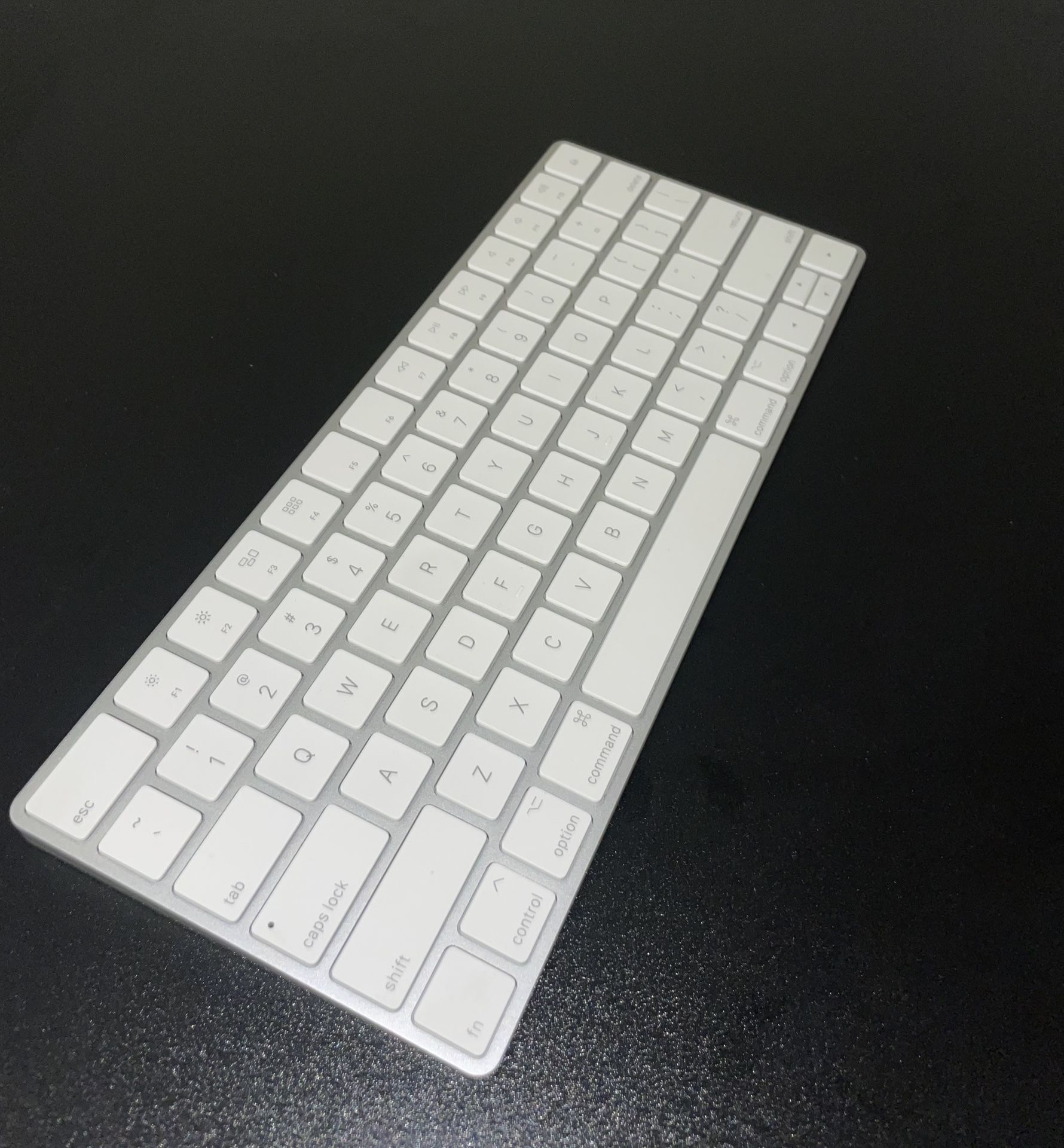 Apple Magic Keyboard 